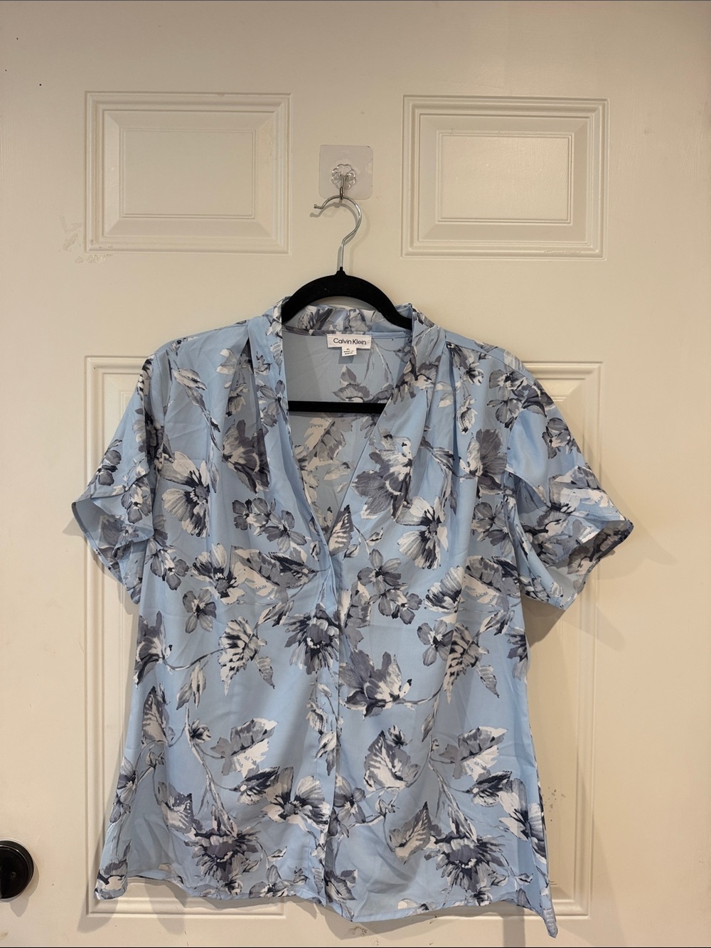 Calvin Klein Sky Blue Floral Button-Front Short Sleeve Blouse